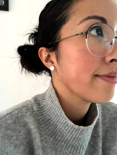 HOWLITE STUDS